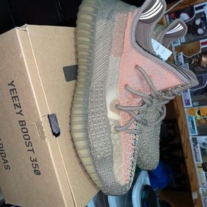 Yeezys v2 “sand” size 10 brand New og all